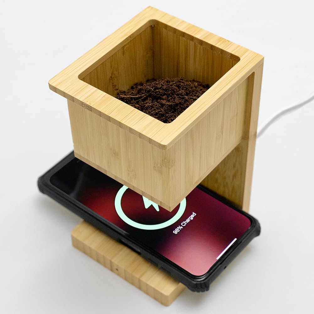 ALDER WIRELESS CHARGER WITH PLANTER