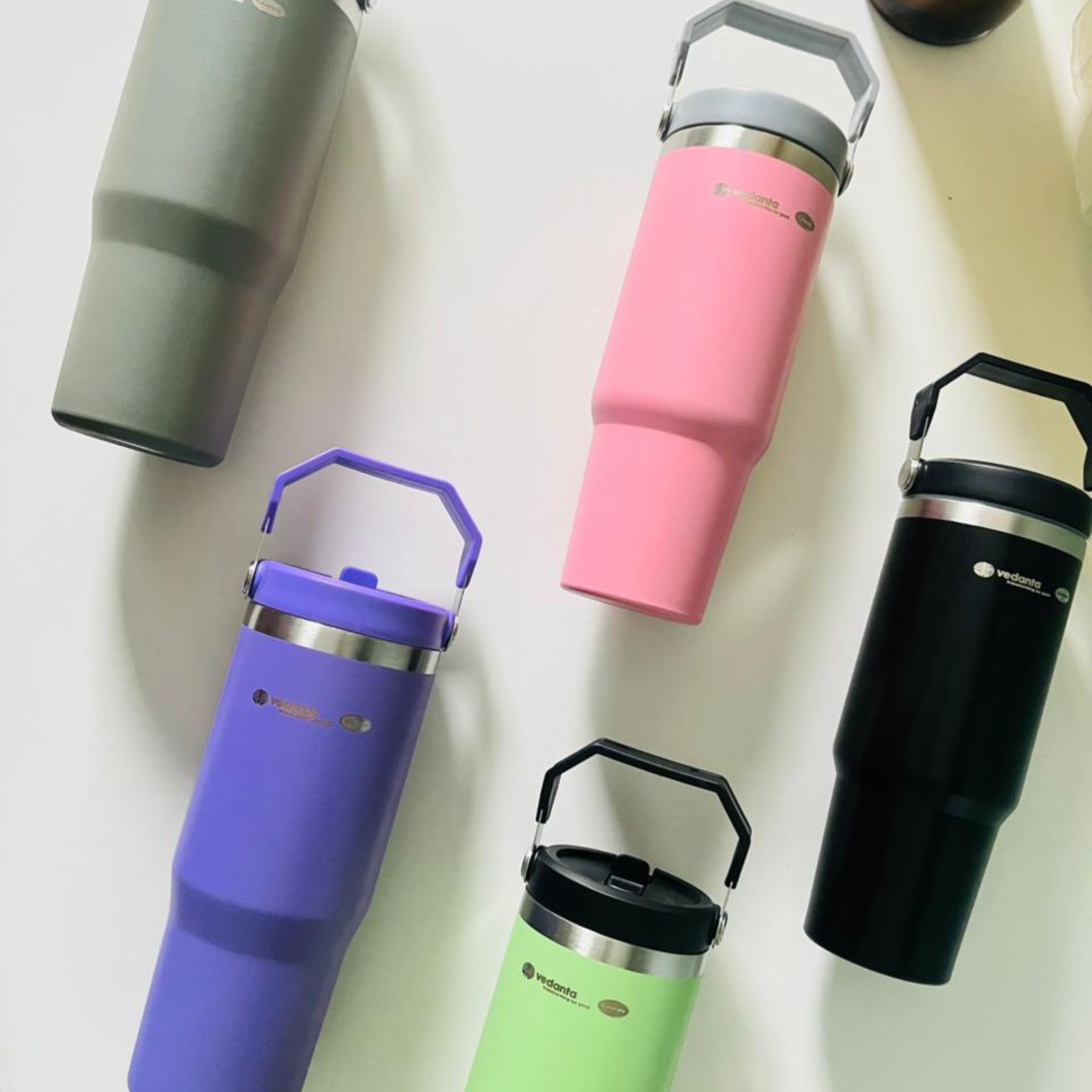 Vedanta Cairn X Delhi Marathon 2025